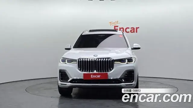 BMW X7 2022 — Photo 17/20