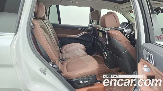 BMW X7 2022 — Photo 20/20