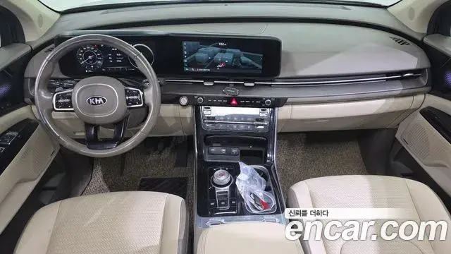 Kia Carnival 2021 — Photo 7/20