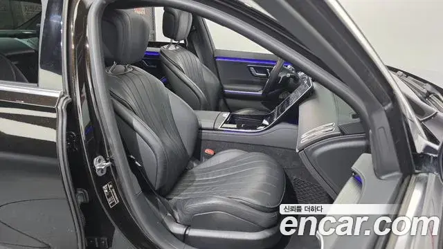 Mercedes-Benz S-Class 2021 — Photo 26/31