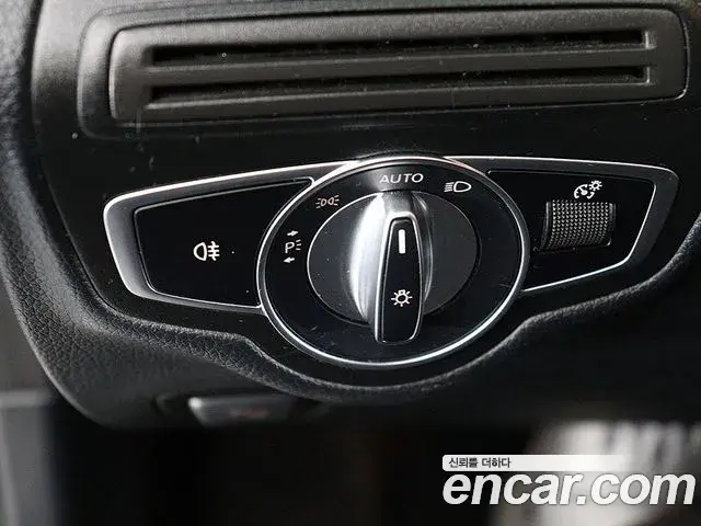 Mercedes-Benz GLC-Class 2019 — ფოტო 19/20