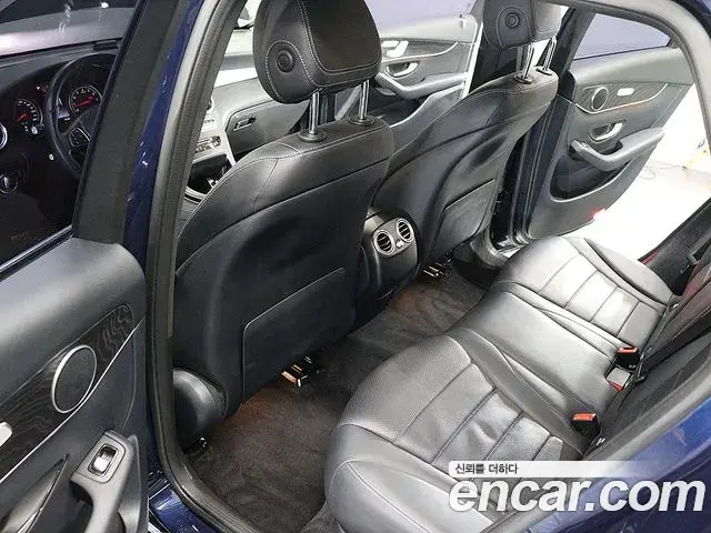 Mercedes-Benz GLC-Class 2019 — ფოტო 7/20