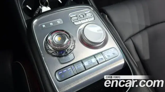 Genesis G90 2022 — ფოტო 25/30
