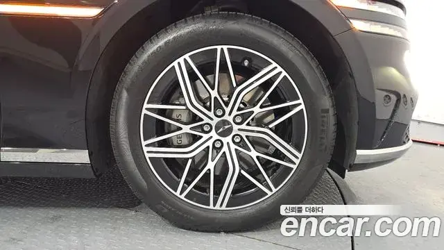 Genesis G90 2022 — ფოტო 30/30