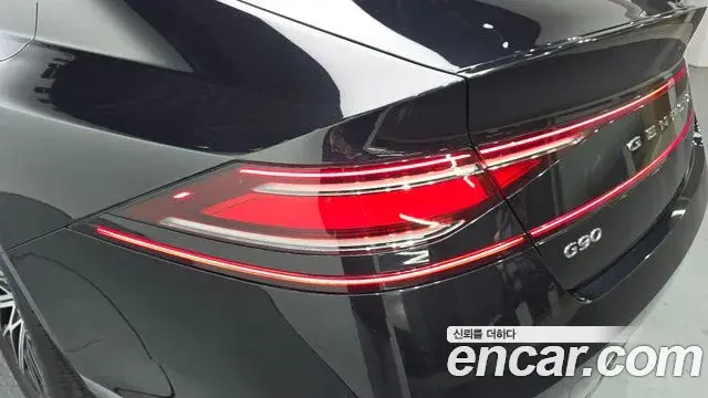 Genesis G90 2022 — ფოტო 10/30