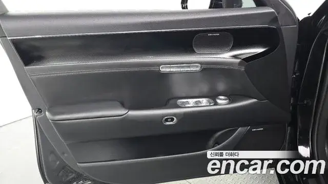 Genesis G90 2022 — ფოტო 3/30
