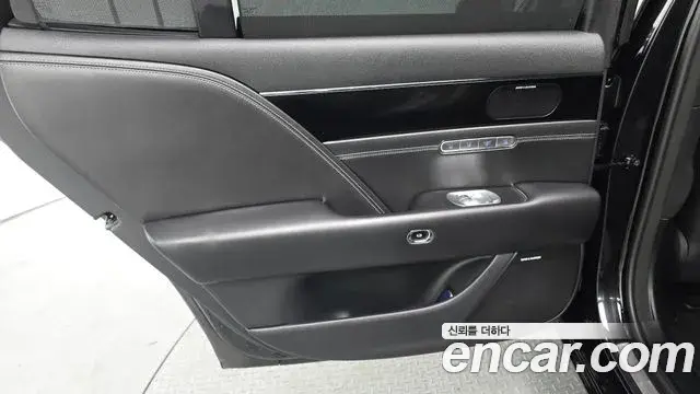 Genesis G90 2022 — ფოტო 9/30
