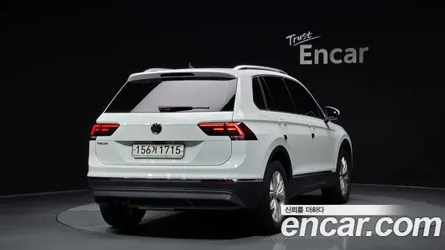 Volkswagen Tiguan 2020 — Фото 2/20
