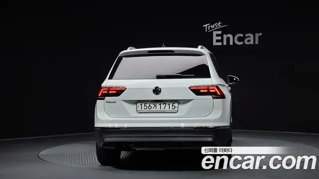 Volkswagen Tiguan 2020 — Фото 4/20