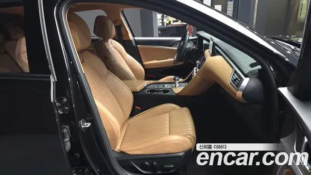 Genesis G70 2021 — Photo 2/20