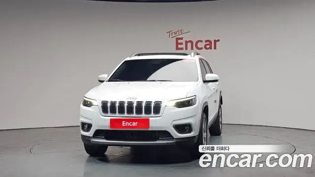 Jeep Cherokee 2021 — Фото 3/20