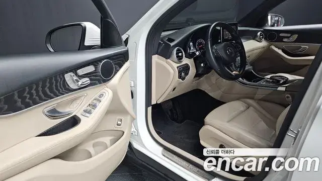 Mercedes-Benz GLC-Class 2019 — Фото 11/20