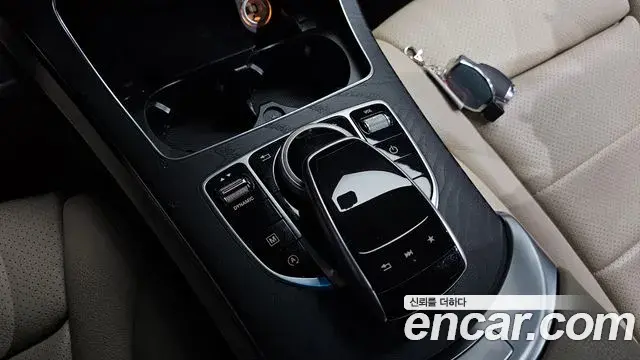 Mercedes-Benz GLC-Class 2019 — Фото 16/20