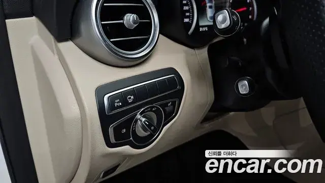 Mercedes-Benz GLC-Class 2019 — Фото 18/20