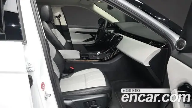 Land Rover Range Rover Evoque 2025 — Фото 11/20