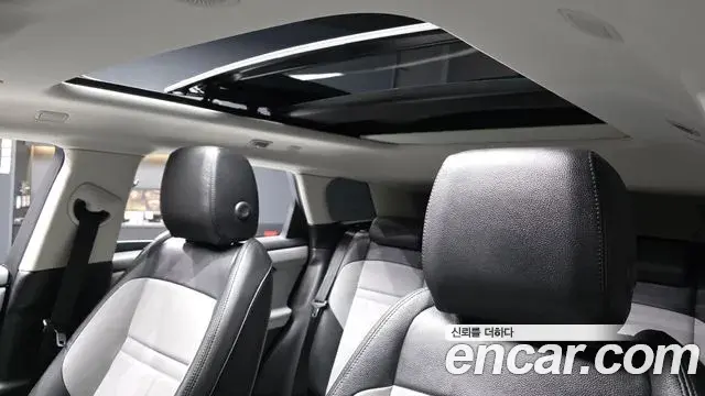 Land Rover Range Rover Evoque 2025 — Фото 19/20