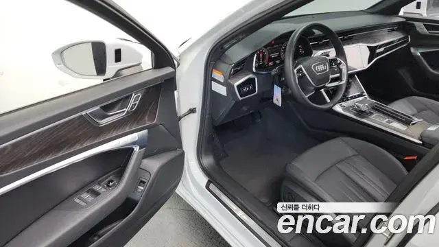 Audi A6 2022 — ფოტო 12/20