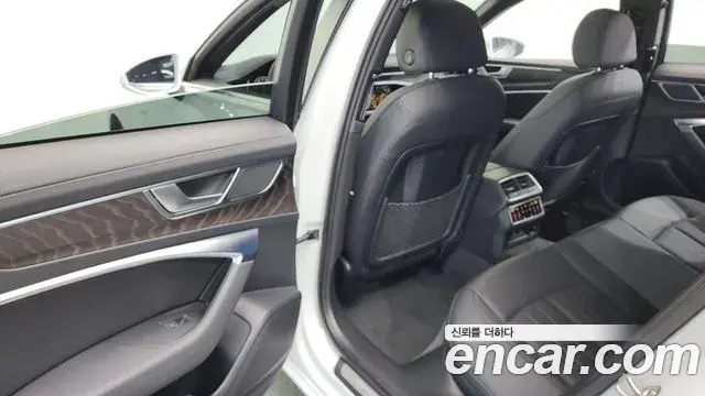 Audi A6 2022 — ფოტო 5/20