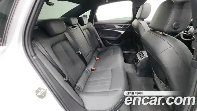 Audi A6 2022 — ფოტო 15/20