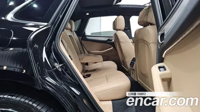 Porsche Macan 2022 — Photo 29/40