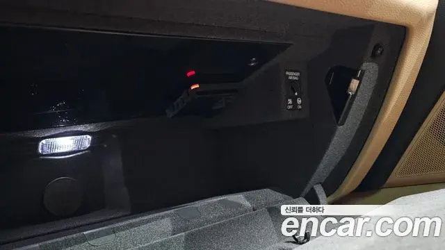 Porsche Macan 2022 — Photo 30/40