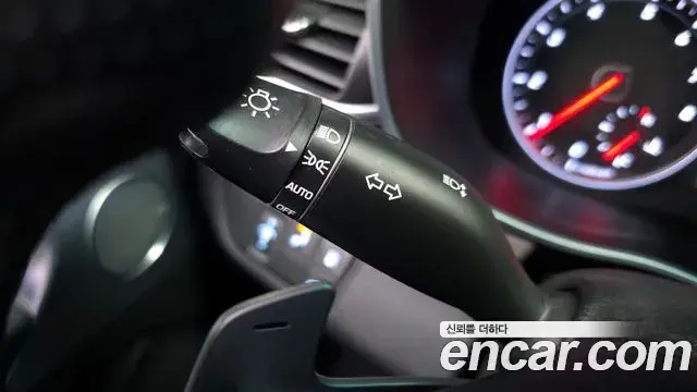 Genesis G70 2018 — Photo 15/20
