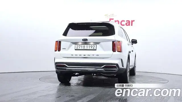 Kia Sorento 2021 — Фото 4/20