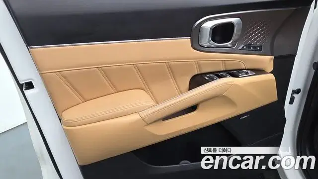 Kia Sorento 2021 — Şəkil 16/33