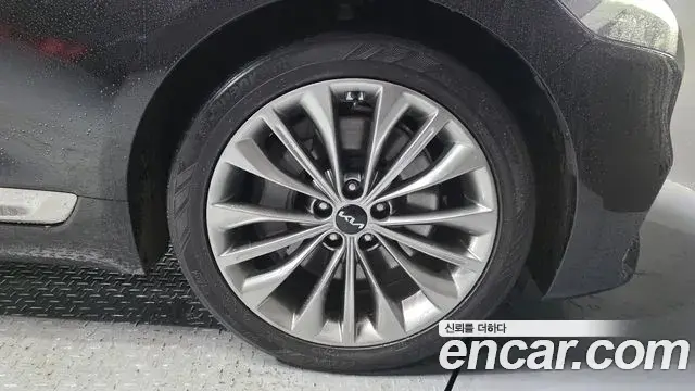 Kia The K9 2022 — Şəkil 15/39