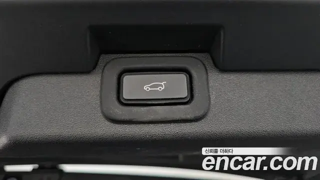 Land Rover Discovery 5 2022 — ფოტო 2/20