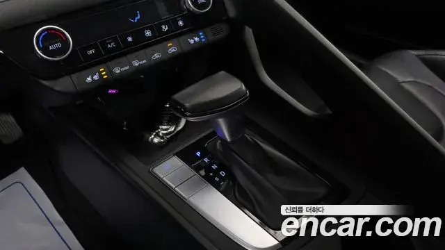 Hyundai The New Avante Hybrid 2023 — ფოტო 11/20