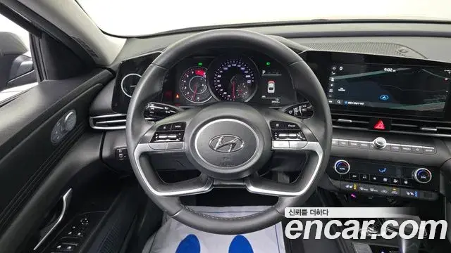 Hyundai The New Avante Hybrid 2023 — ფოტო 16/20