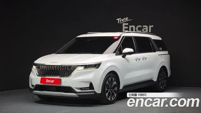 Kia Carnival 2022 — Фото 1/20