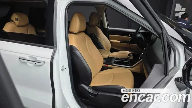Kia Carnival 2022 — Фото 12/20