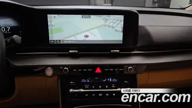 Kia Carnival 2022 — Фото 18/20