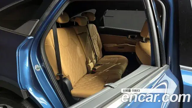 Kia Sorento 2021 — Photo 7/30