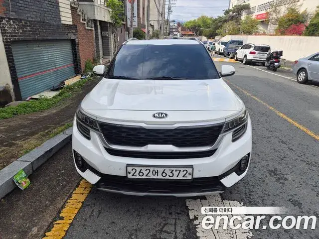 Kia Seltos 2020 — ფოტო 2/20