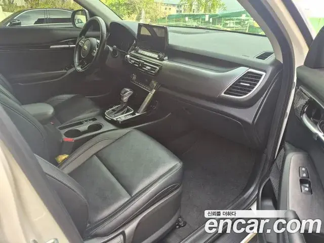 Kia Seltos 2020 — ფოტო 4/20