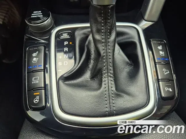 Kia Seltos 2020 — ფოტო 15/20