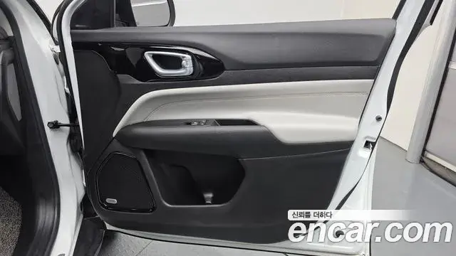 Jeep Compass 2022 — Photo 32/35