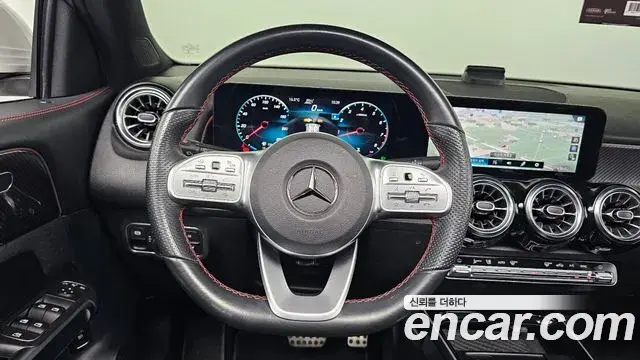 Mercedes-Benz GLB-Class 2021 — Şəkil 2/20