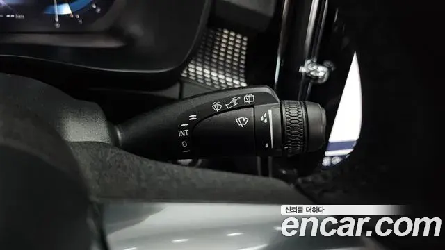 Volvo XC40 2025 — Şəkil 1/31