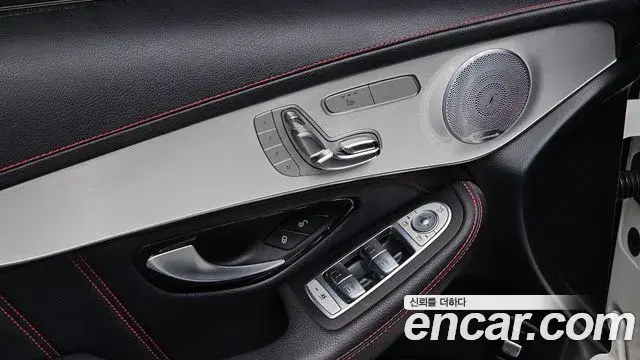 Mercedes-Benz GLC-Class 2018 — ფოტო 1/30