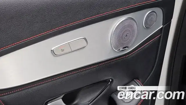 Mercedes-Benz GLC-Class 2018 — ფოტო 28/30