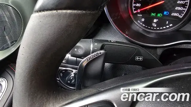 Mercedes-Benz GLC-Class 2018 — ფოტო 19/30
