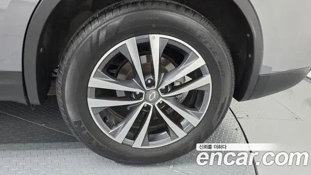 Renault Samsung QM6 2020 — Şəkil 24/31