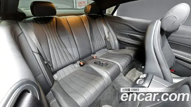 Mercedes-Benz E-Class 2019 — Фото 11/20