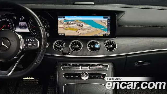 Mercedes-Benz E-Class 2019 — Фото 17/20