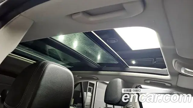 Mercedes-Benz GLE-Class 2020 — Photo 12/20