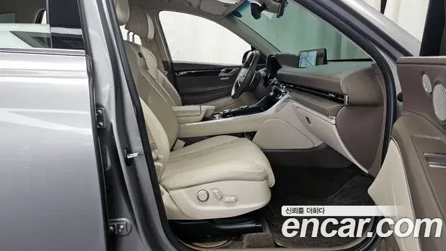 Genesis GV80 2023 — ფოტო 15/33